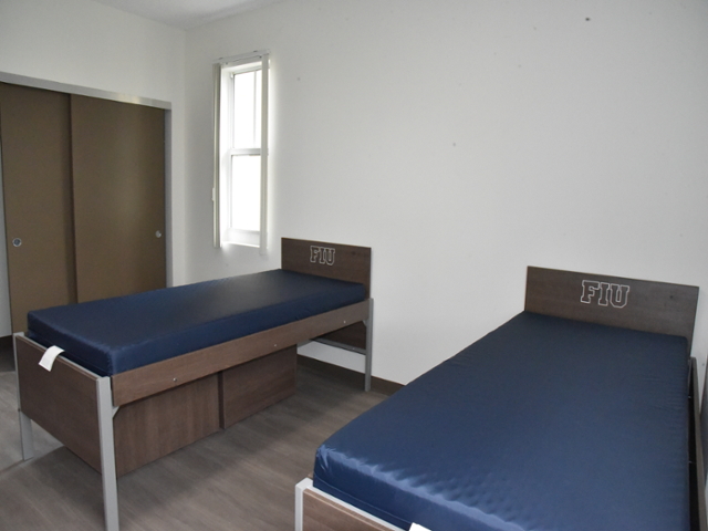 LVS 2 bedroom beds2