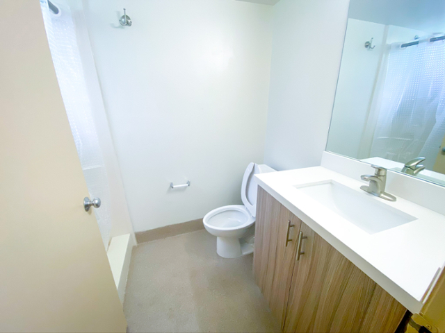 ua studio bathroom